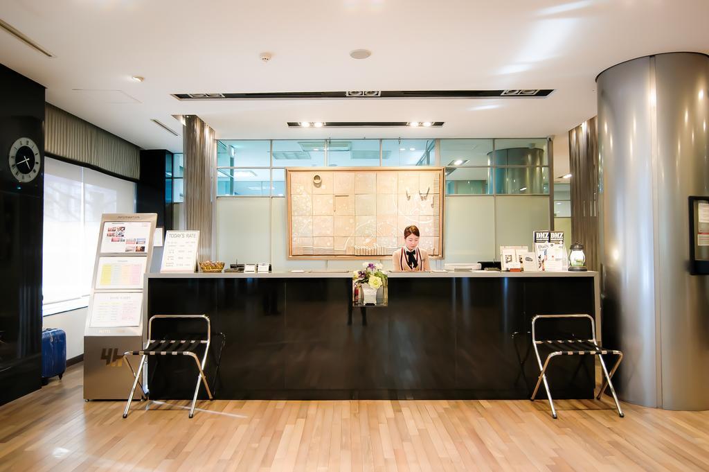 Yoido Hotel Seoul Exterior photo