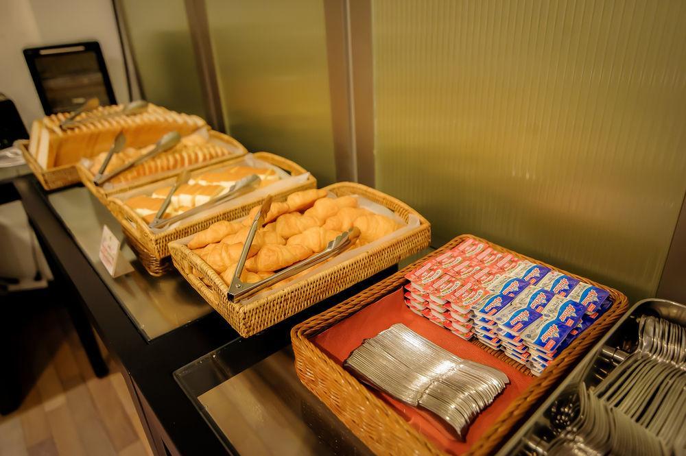 Yoido Hotel Seoul Exterior photo